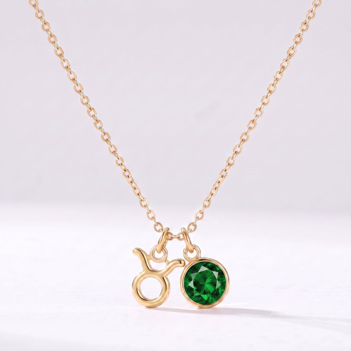 Collar signo del zodiaco Tauro dorado con piedra de nacimiento Esmeralda