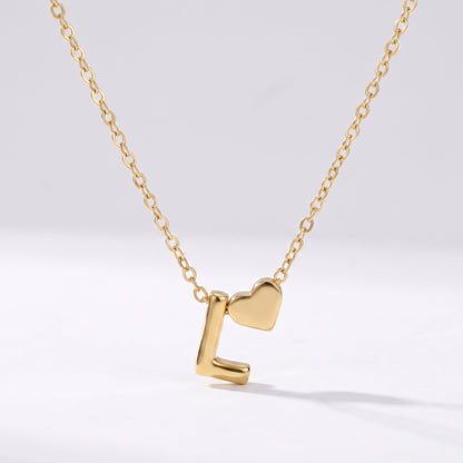 Collar letra L dorado con corazón, collar personalizado femenino en acero inoxidable resistente al agua.