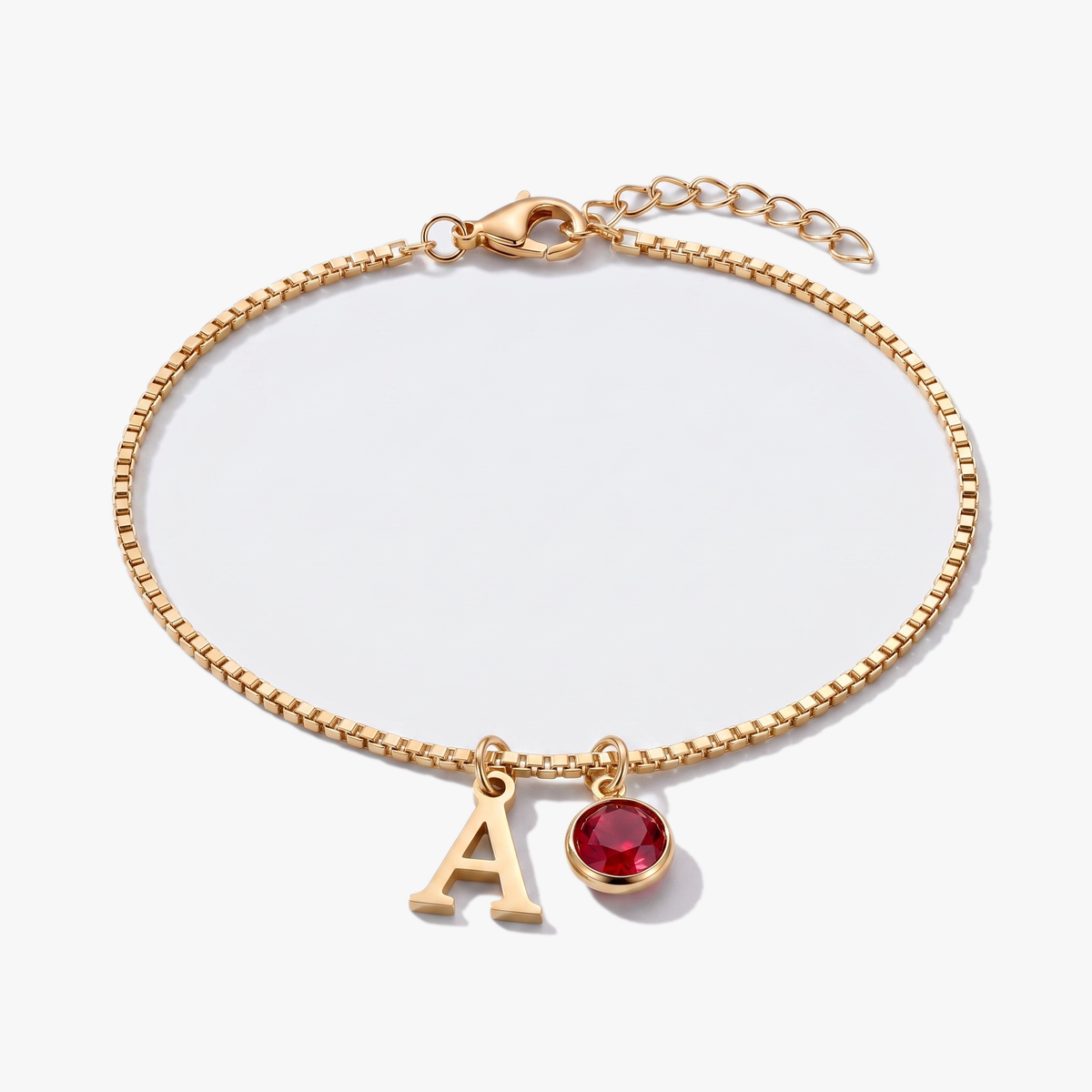 Pulsera letra A dorada con piedra de nacimiento Enero — Granate