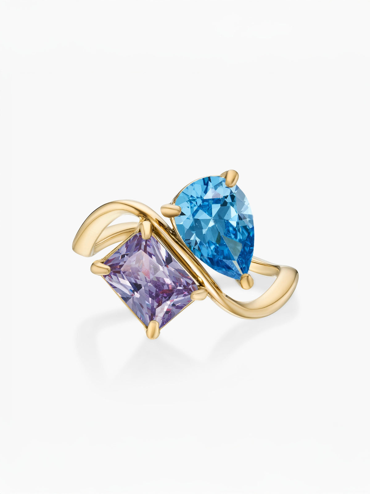 Anillo dos piedras Diciembre-Topacio azul (pera) y Febrero-Amatista (rectángulo) dorado