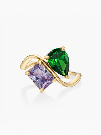 Anillo dos piedras Mayo-Esmeralda (pera) y Febrero-Amatista (rectángulo) dorado