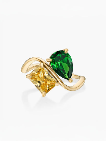 Anillo dos piedras Mayo-Esmeralda (pera) y Noviembre-Citrino (rectángulo) dorado