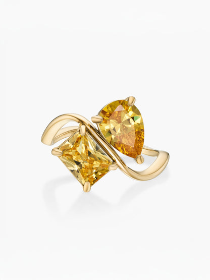 Anillo dos piedras Noviembre-Citrino (pera) y Noviembre-Citrino (rectángulo) dorado