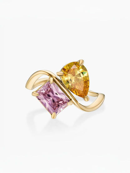 Anillo dos piedras Noviembre-Citrino (pera) y Octubre-Turmalina Rosa (rectángulo) dorado