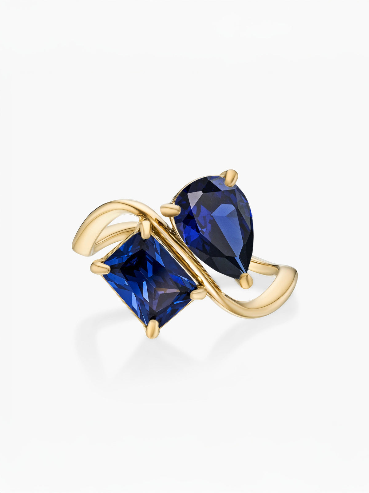 Anillo dos piedras Septiembre-Zafiro (pera) y Septiembre-Zafiro (rectángulo) dorado
