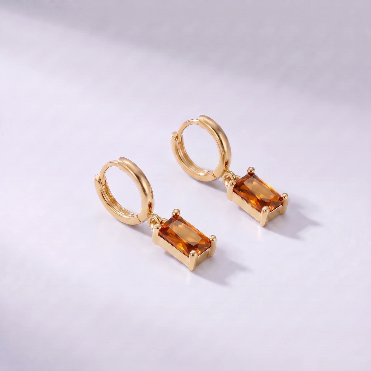 Pendientes con piedra rectangular de nacimiento Noviembre — Citrino