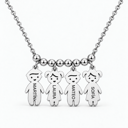 Collar Personalizado con Nombres de tus Hijos plateado — cuatro hijos, Martín, Laura, Mateo y Sofía