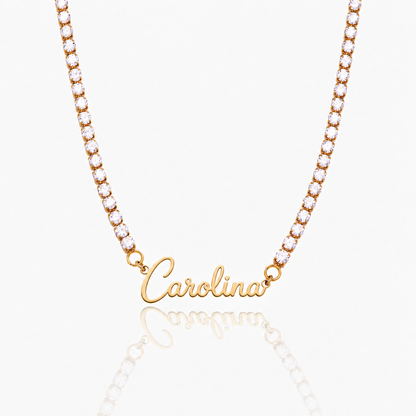 Collar con Nombre Brillante dorado personalizado con Carolina