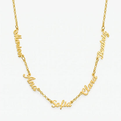 Collar con Nombres Personalizados Dorado — 5 Nombres