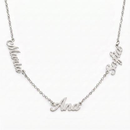 Collar con Nombres Personalizados Plateado — 3 Nombres