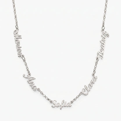 Collar con Nombres Personalizados Plateado — 5 Nombres