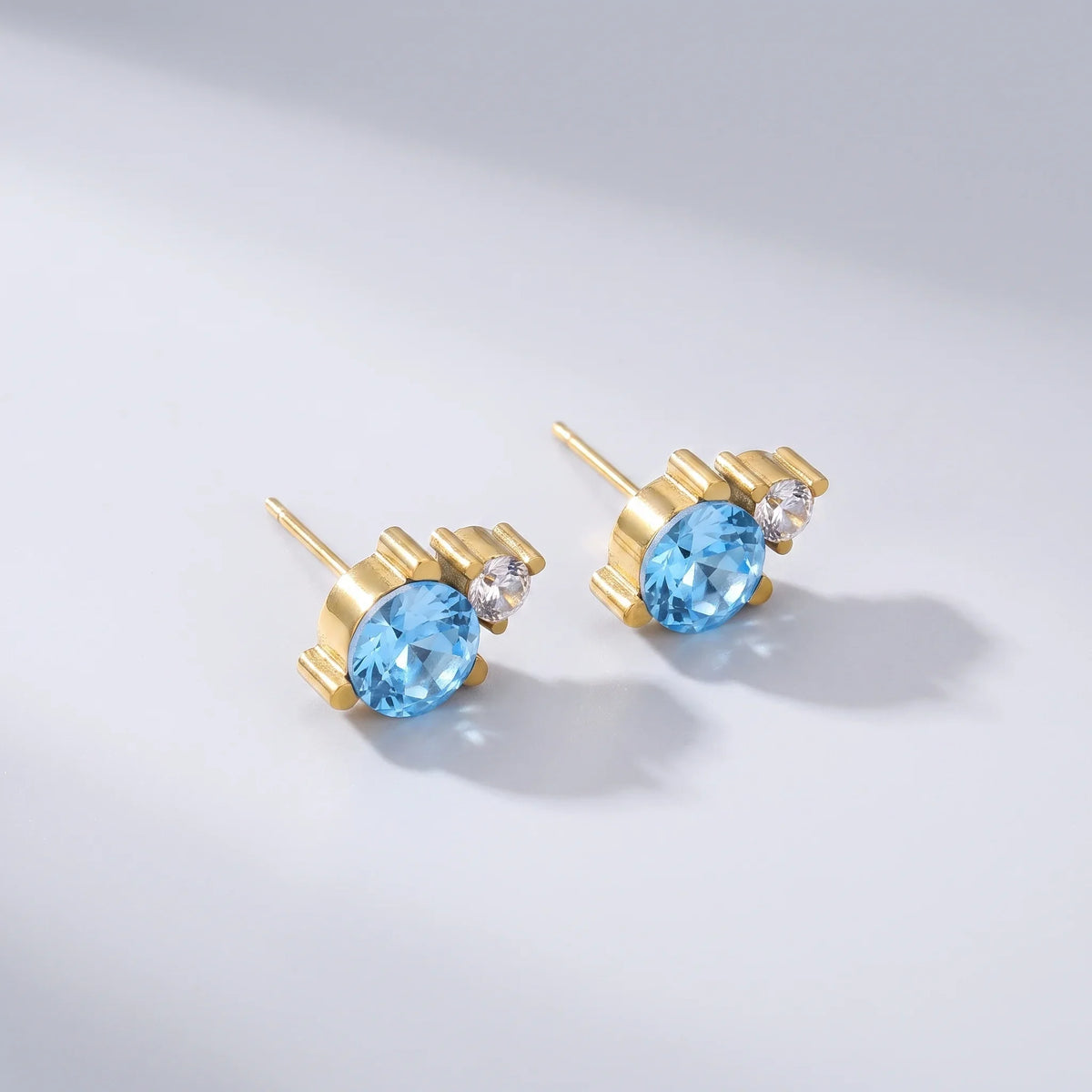 Pendientes piedra de nacimiento Diciembre — Topacio azul
