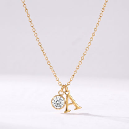 Collar letra A dorado con piedra de nacimiento Abril — Diamante
