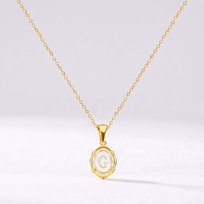 Collar oval con letra personalizada G dorado