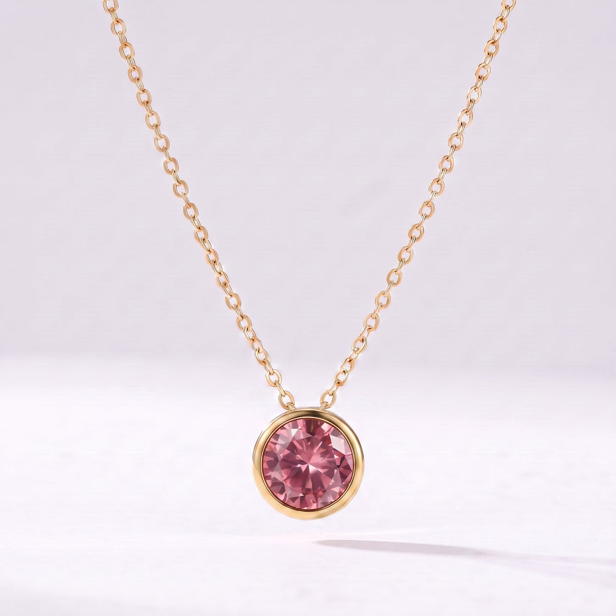 Collar piedra de nacimiento Julio — Rubí dorado