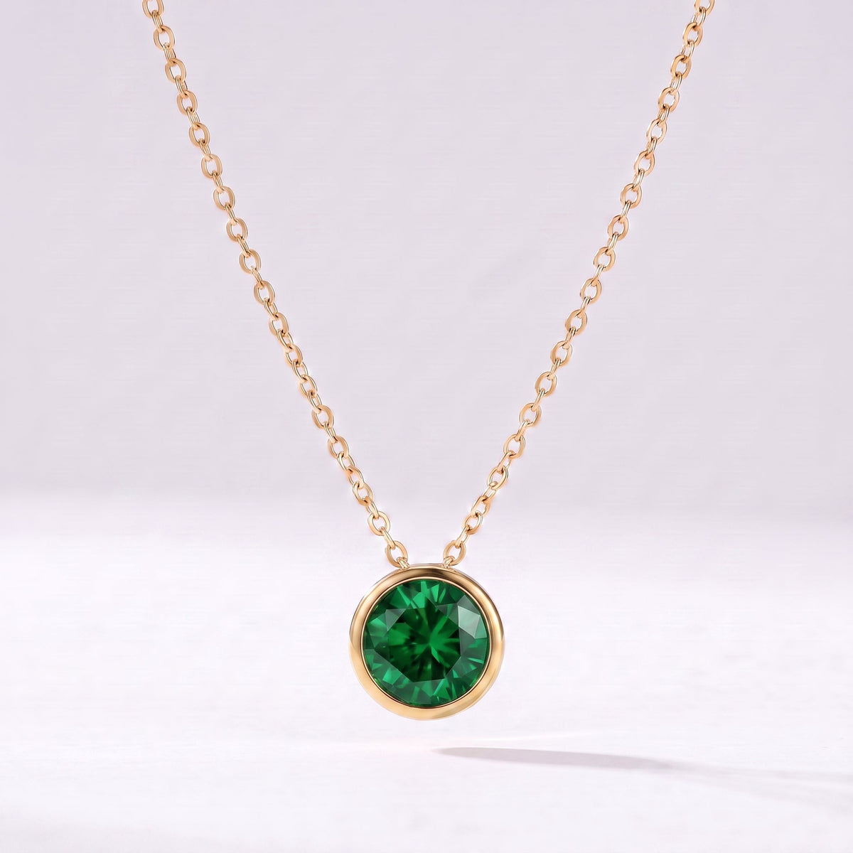 Collar piedra de nacimiento Mayo — Esmeralda dorado
