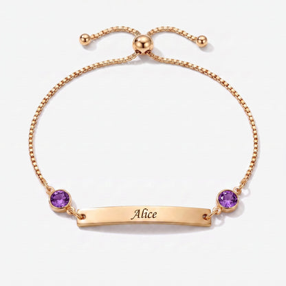 Pulsera personalizada con nombre, placa y piedra de nacimiento dorada — Febrero, Amatista — placa grabable y dos piedras