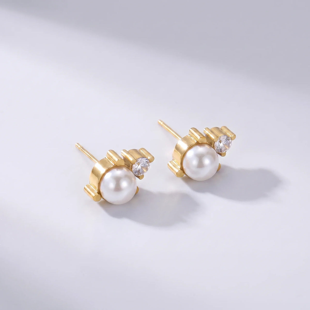 Pendientes piedra de nacimiento Junio — Perla