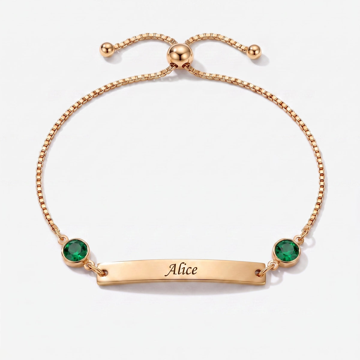 Pulsera personalizada con nombre, placa y piedra de nacimiento dorada — Mayo, Esmeralda — placa grabable y dos piedras