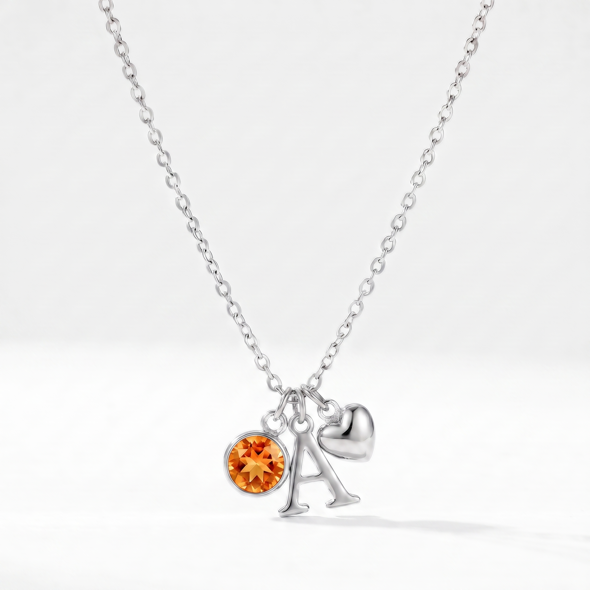 Collar letra A plateado con piedra de nacimiento Noviembre — Citrino y coração