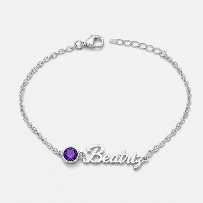 Pulsera con nombre y piedra de nacimiento plateada — Febrero — Amatista, nombre Beatriz