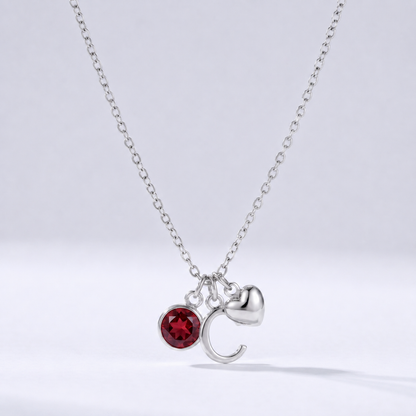 Collar letra C plateado con piedra de nacimiento y coração