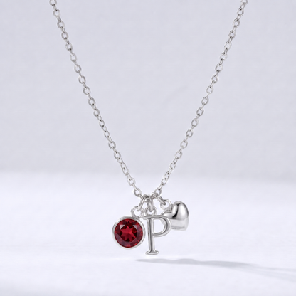 Collar letra P plateado con piedra de nacimiento y coração